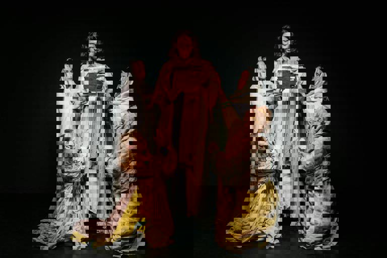 Immersive Theater Experience Challenges Audiences With No Set Script